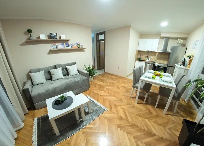 Centar 公寓 Požarevac